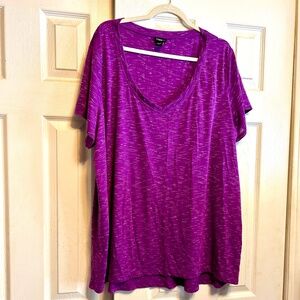 Torrid v-neck shirt sleeve tee shirt